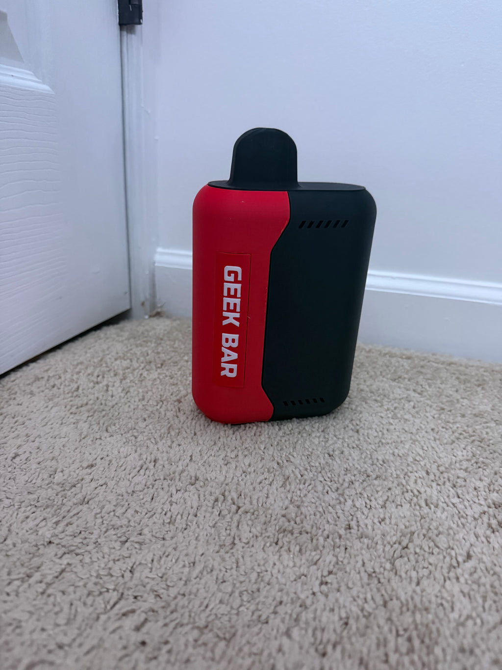 giant geek bar holder